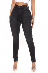 Out On The Town Skinny Jeans - Black Sai Feel